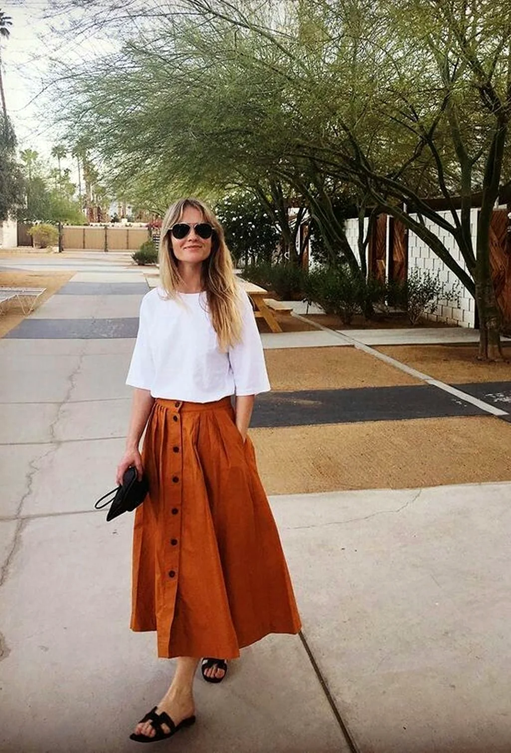 Повседневный образ с юбкой