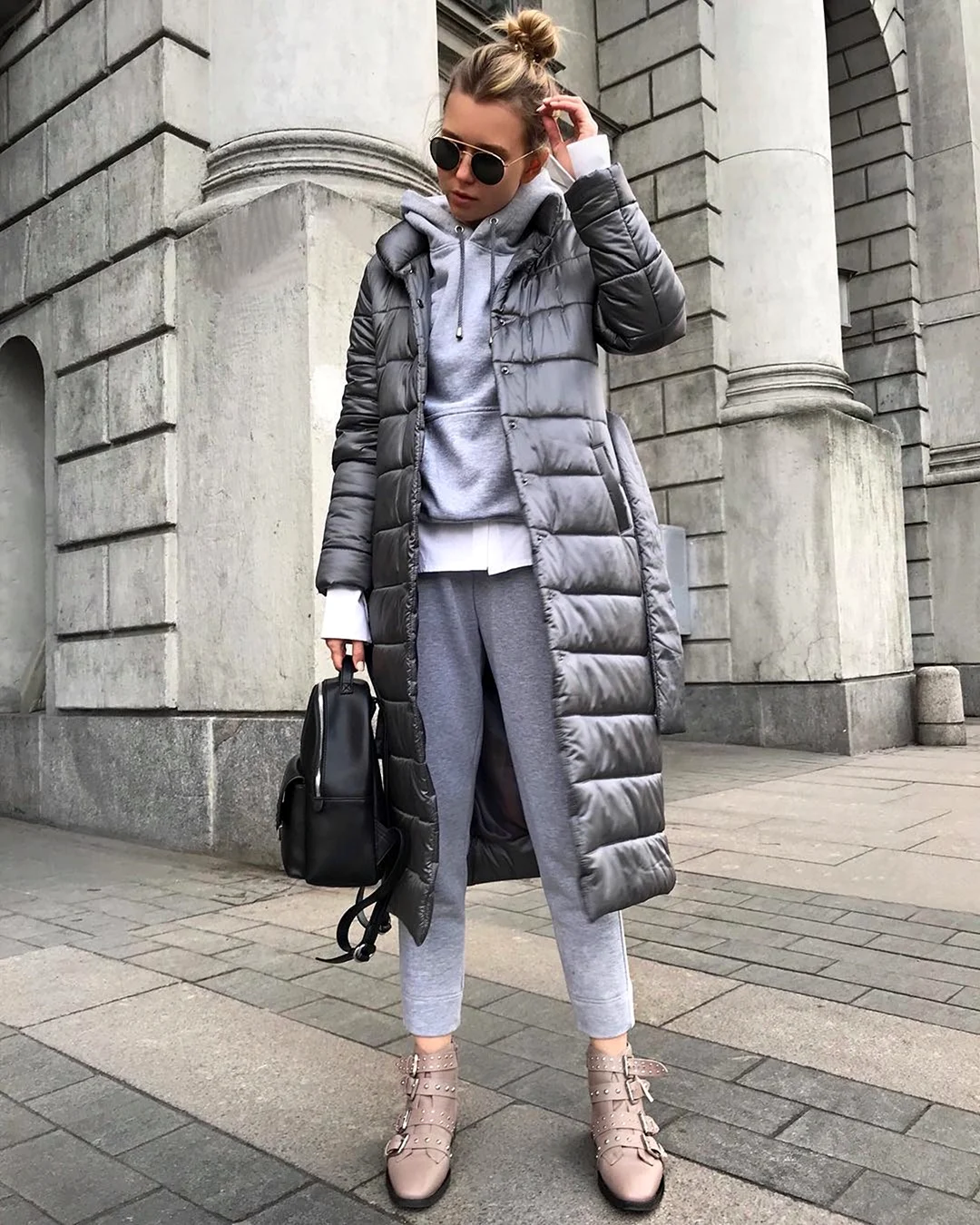 Пуховик серый женский длинный