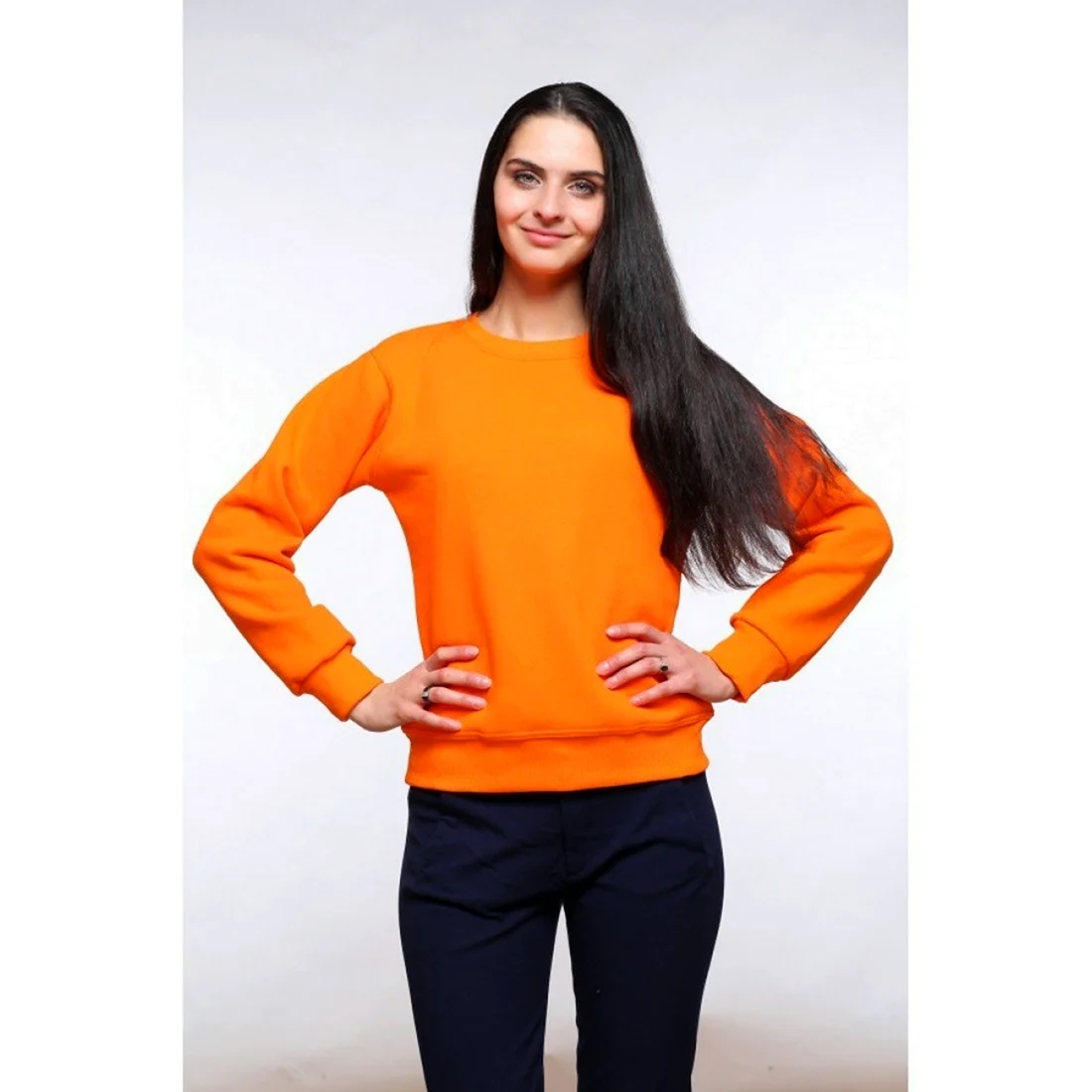 Оранжевая кофта