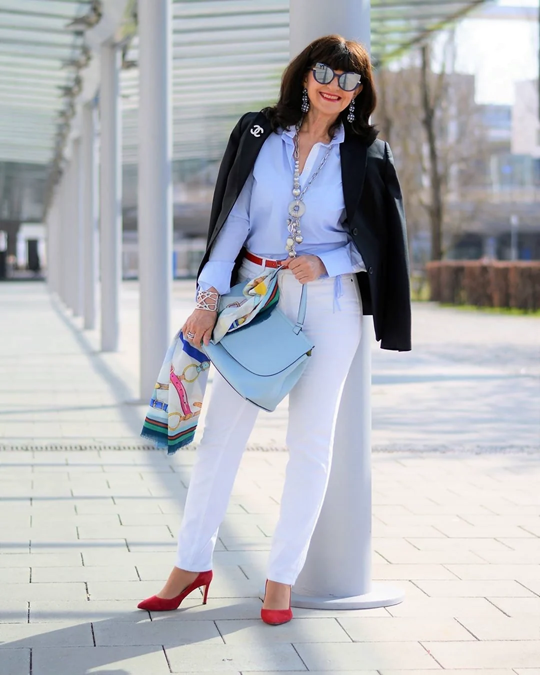 Современная одежда для женщин 40 лет