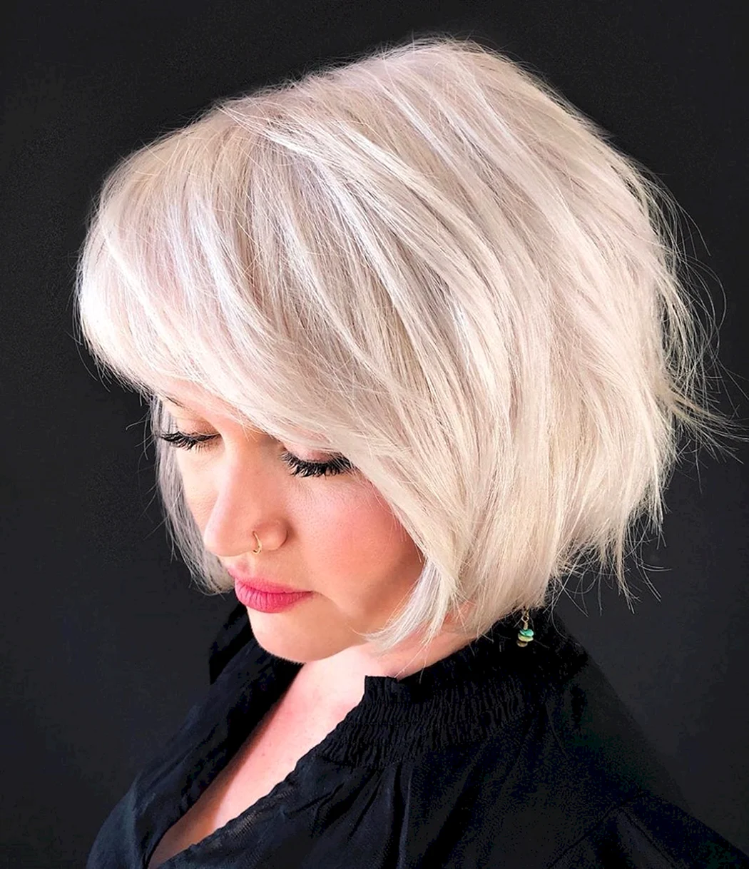 Стрижки Пикси Боб для женщин после 50 Боб