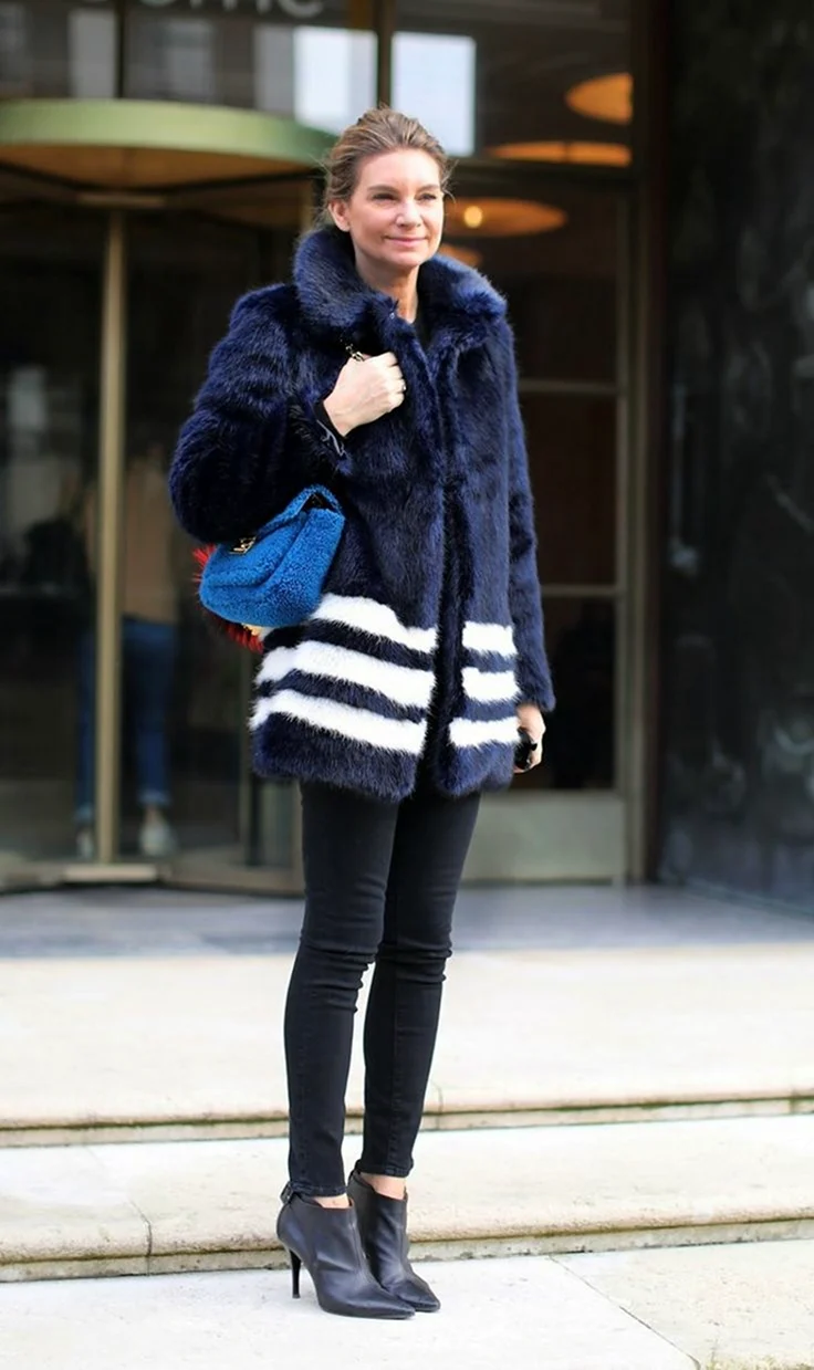 Лук с голубой шубой