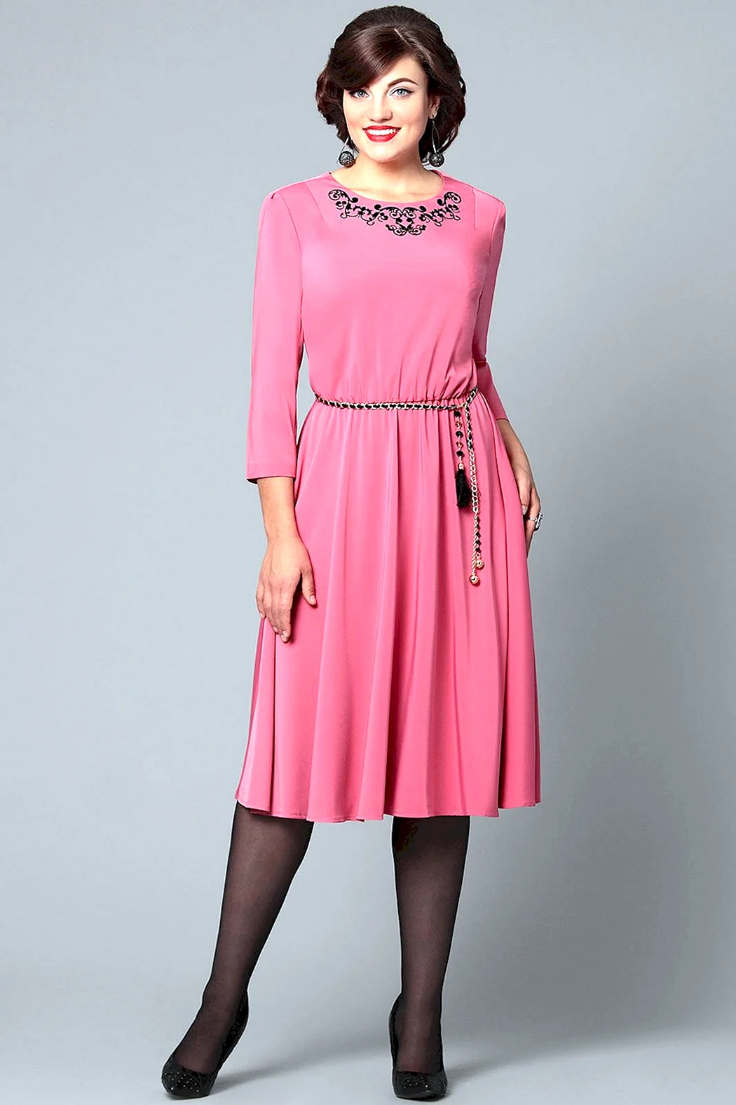 Платье отрезное по талии