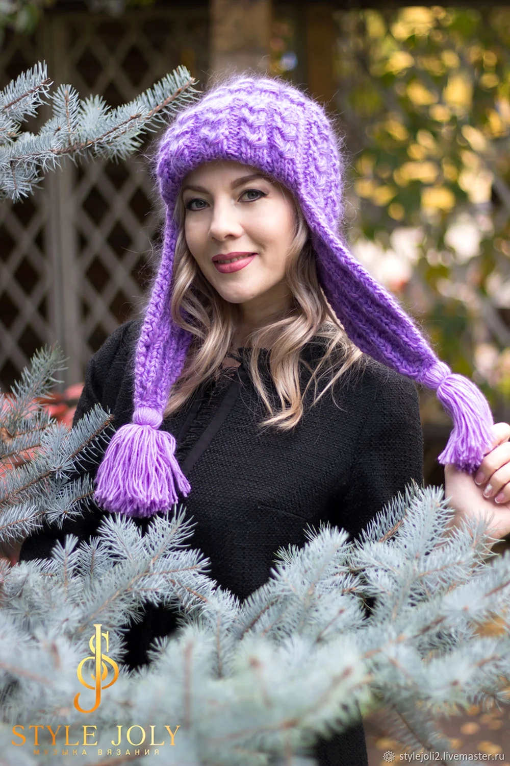Остин сиреневая мохеровая шапка