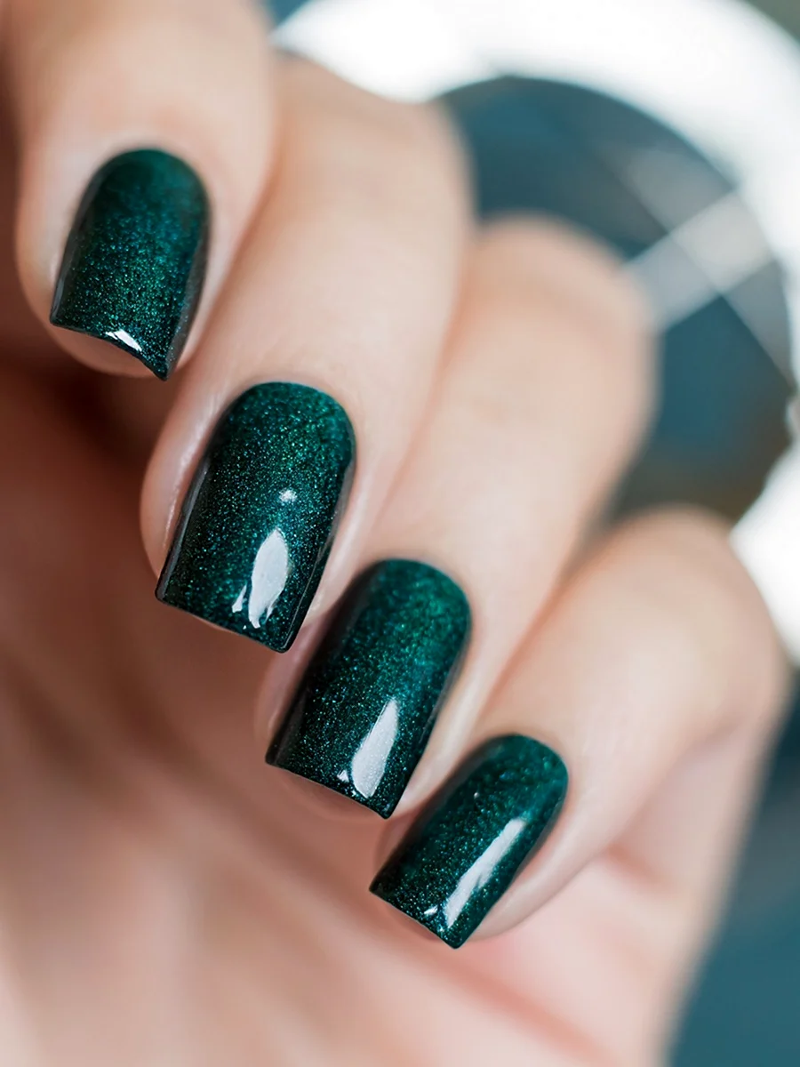Изумрудный маникюр Слизерин