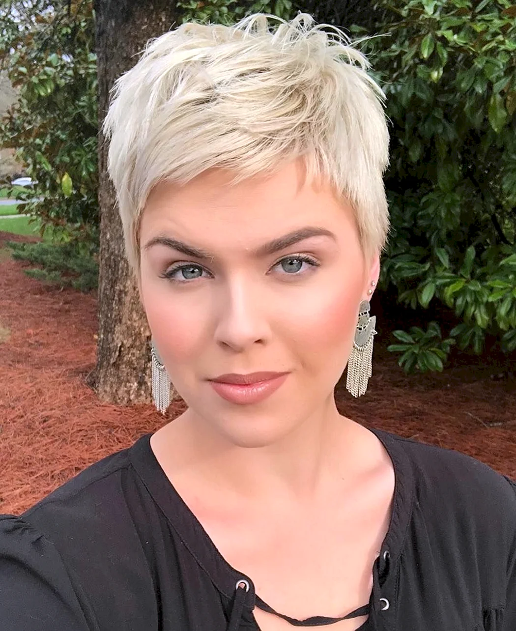 Стрижка Пикси Калманович