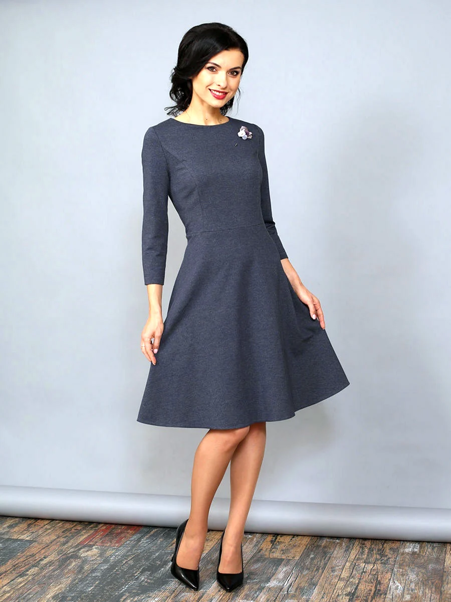 Платье с отрезанной талией