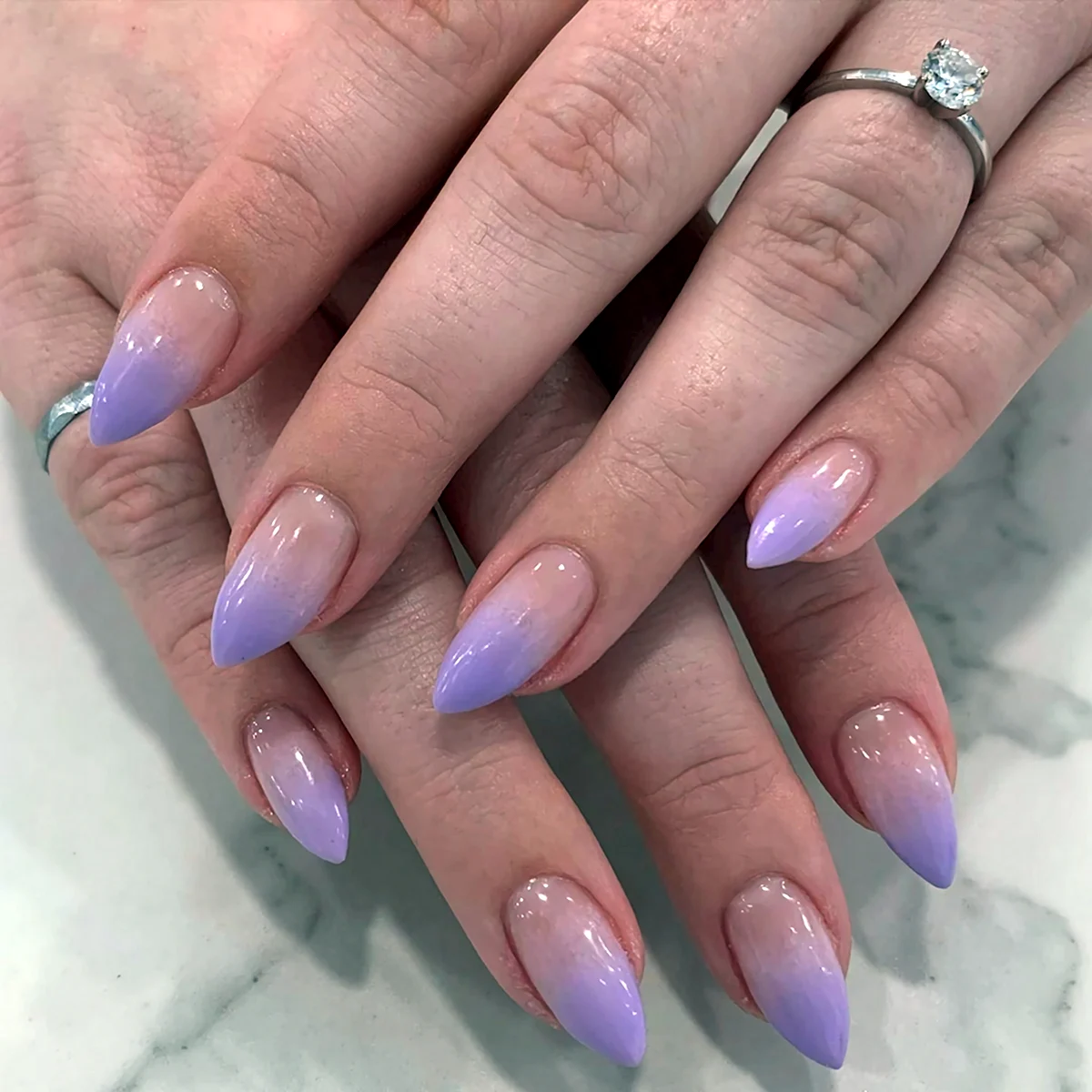 Френч омбре миндаль