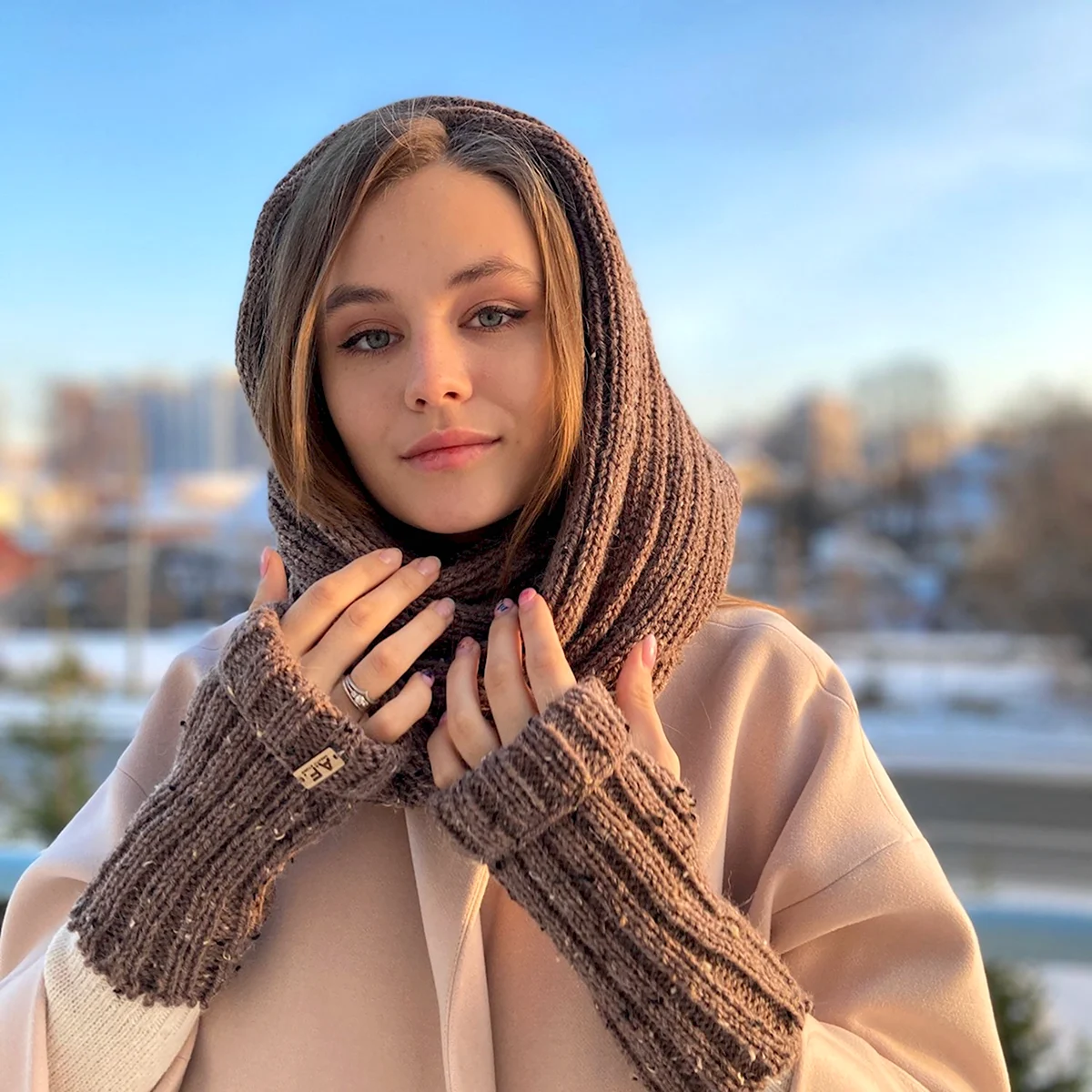 Капор снуд София