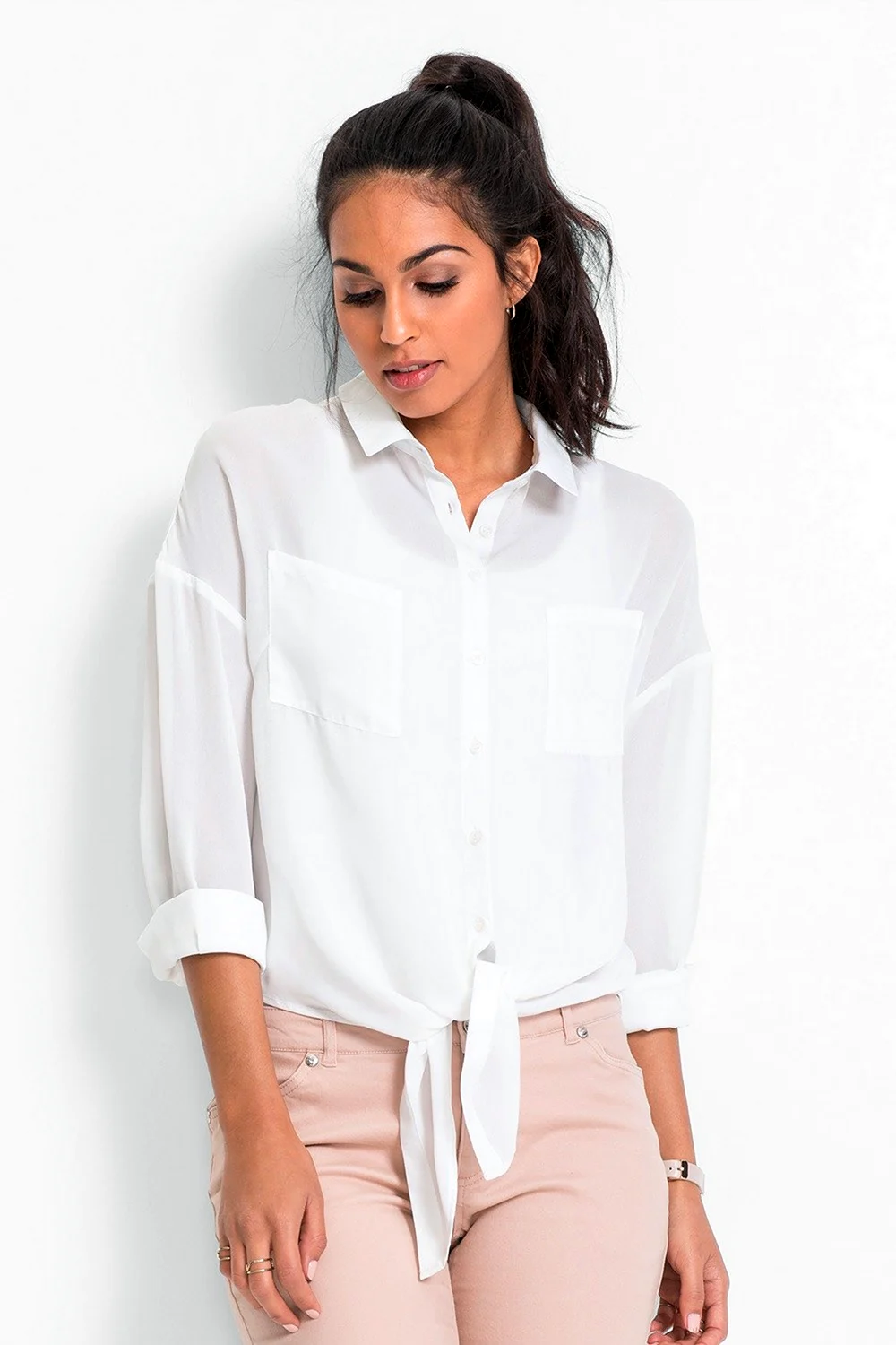 Блузка с завязками на талии