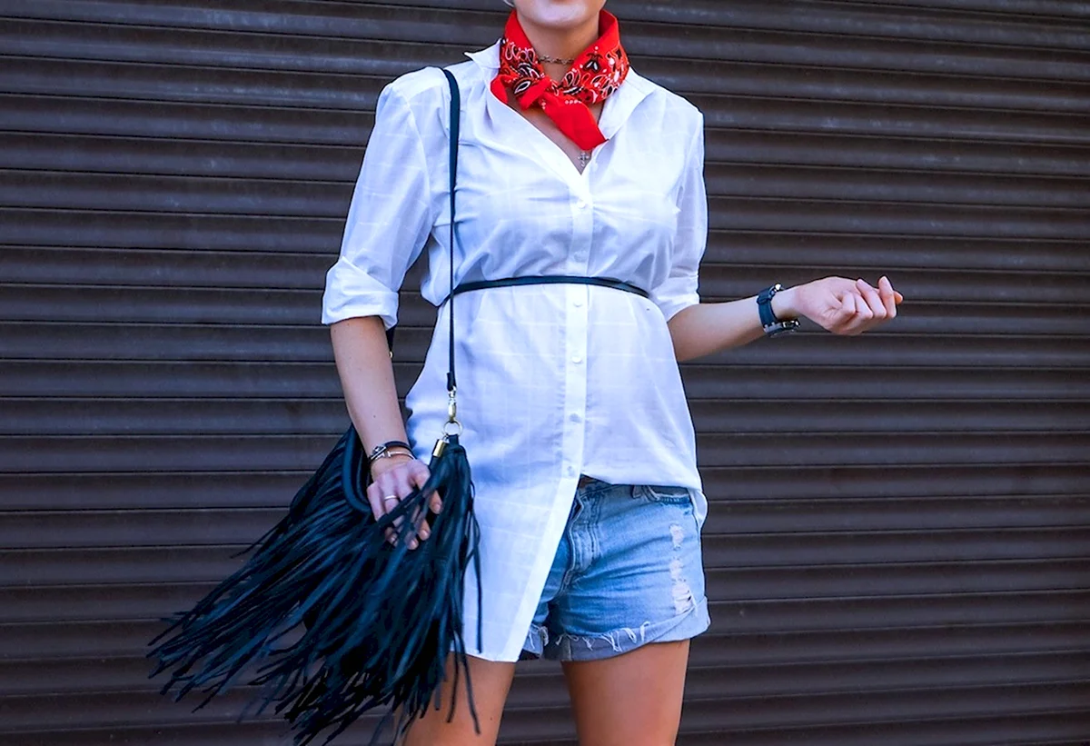 Платок на поясе