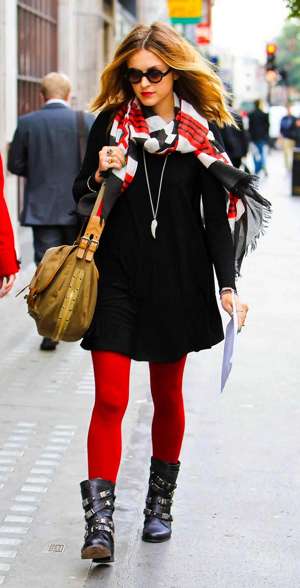 Луки ст цветными колготками