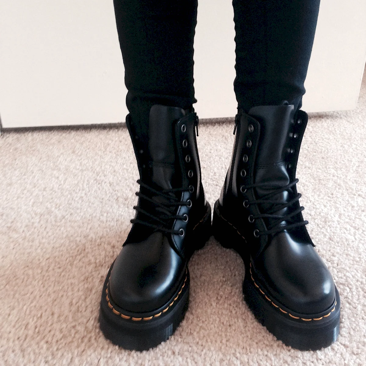 Образы с ботинками доктор Мартинс