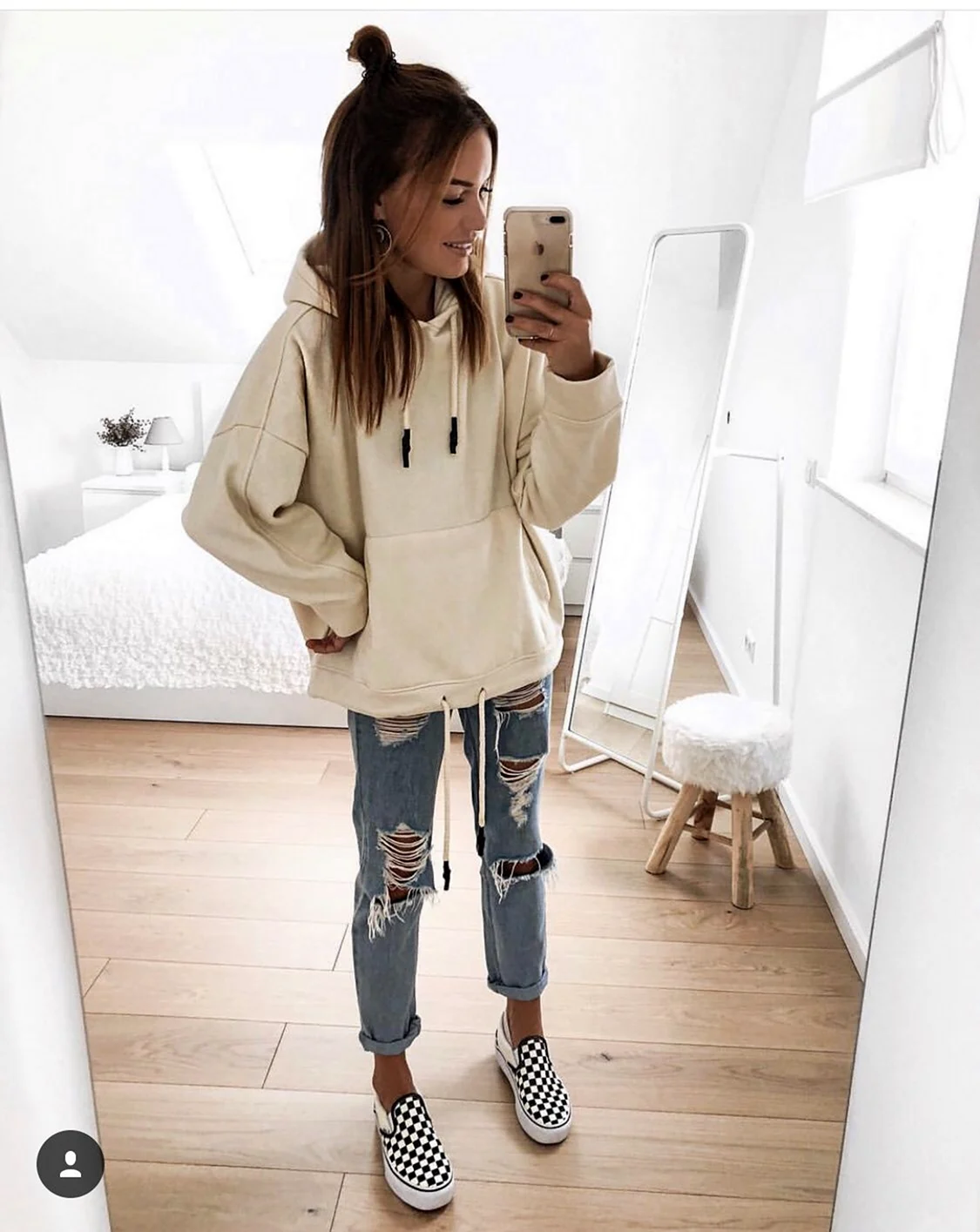 Худи с джинсами