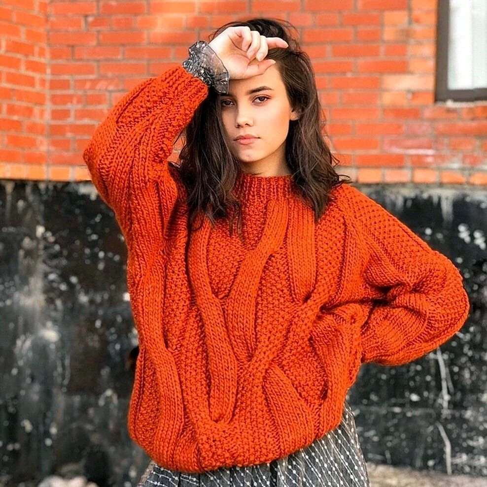 Свитер крупной вязки женский