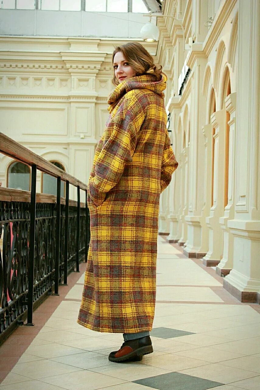 Клетчатое пальто
