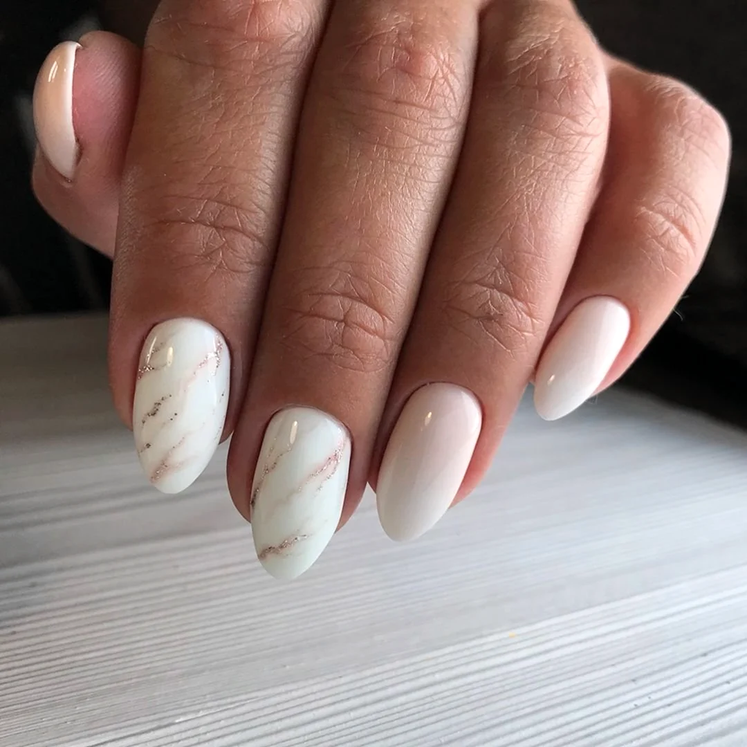 Нюдовый мрамор миндаль