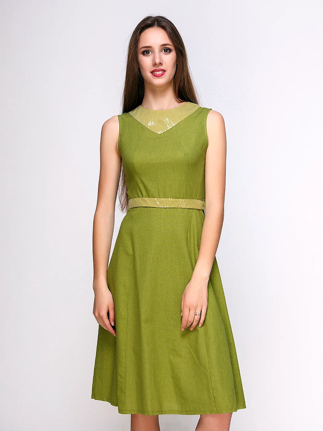 Платье оливкового цвета Zara