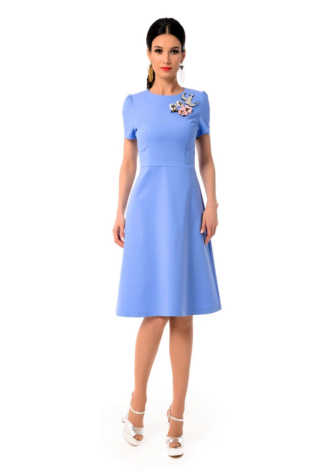 Платье а силуэта с отрезной талией