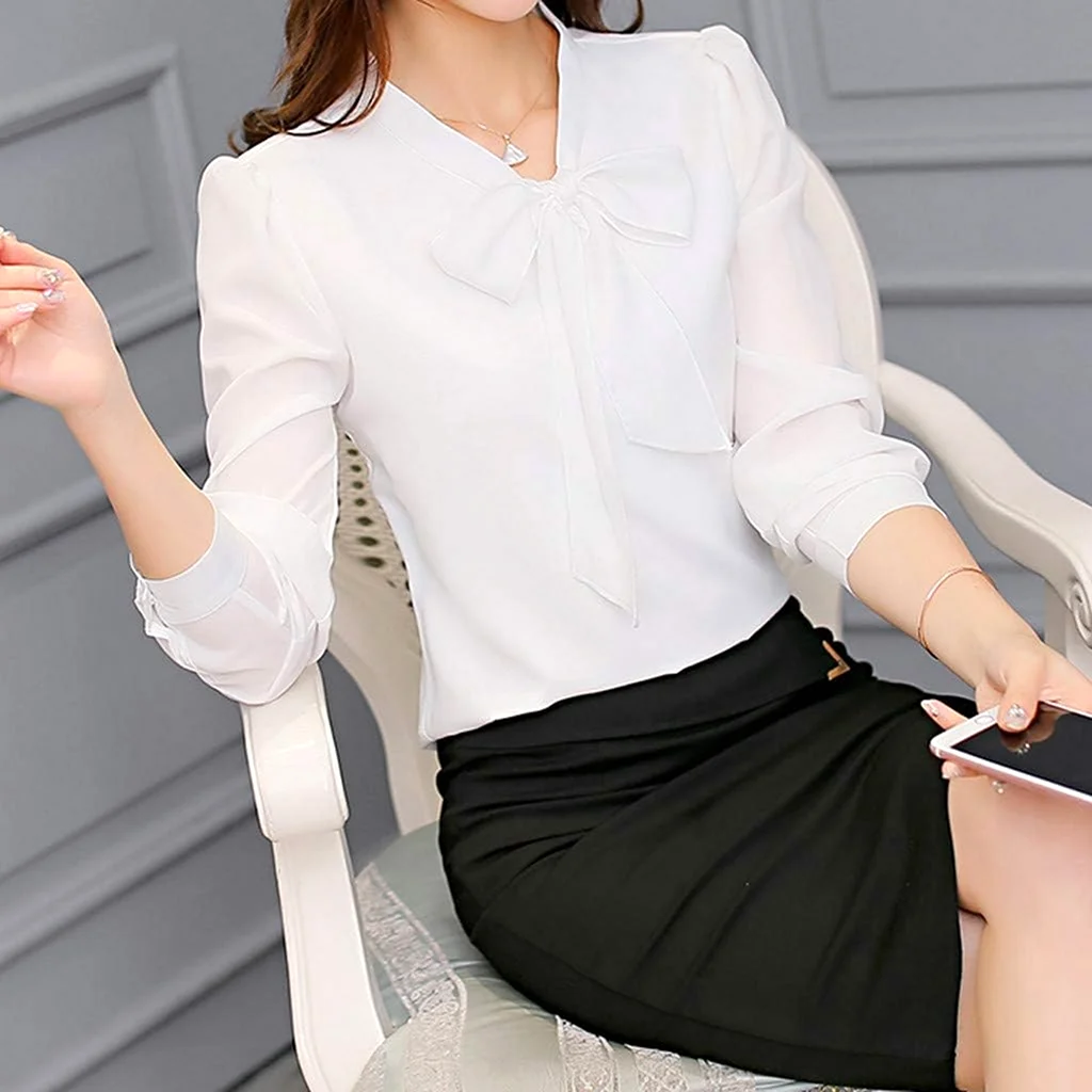 Белая блузка