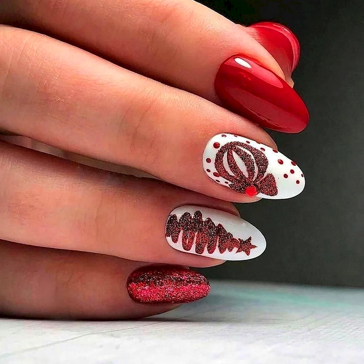 Новогодние ногти 2021