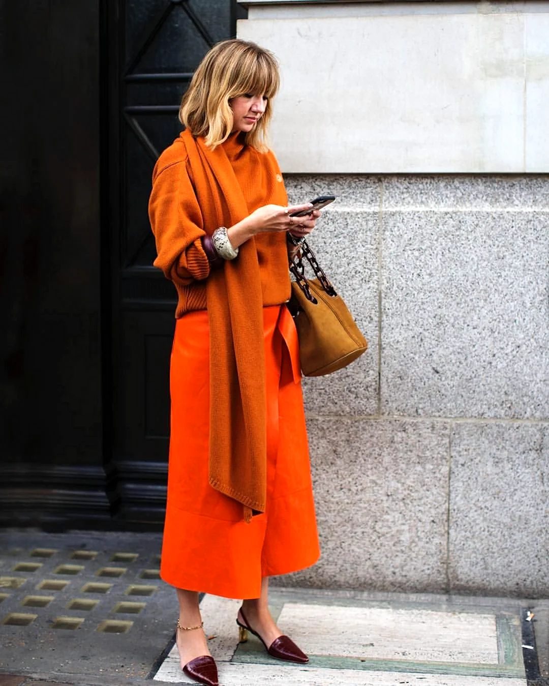 Стрит стайл оранжевый цвет