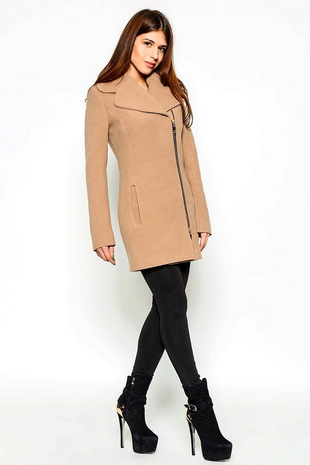 Пальто на молнии женское