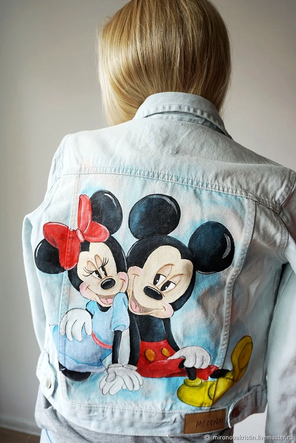Джинсовка Микки Маус женская