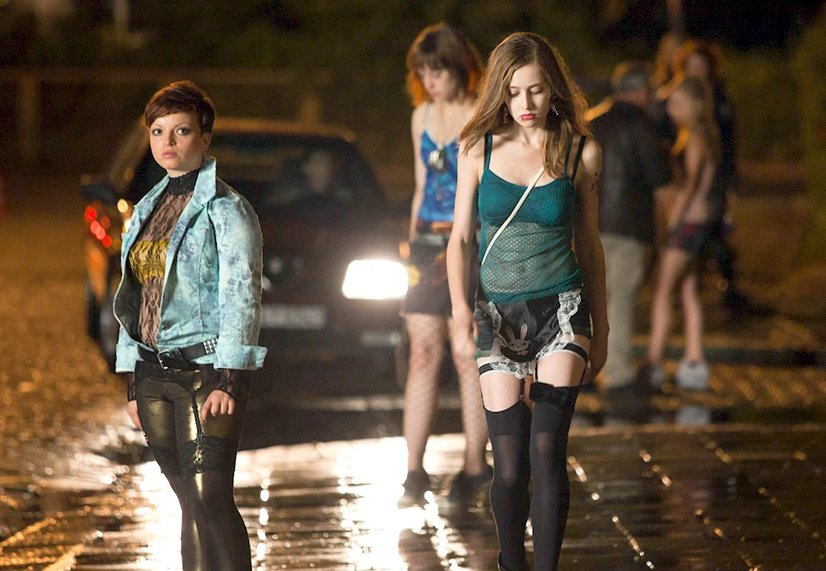 Девочки легкого поведения