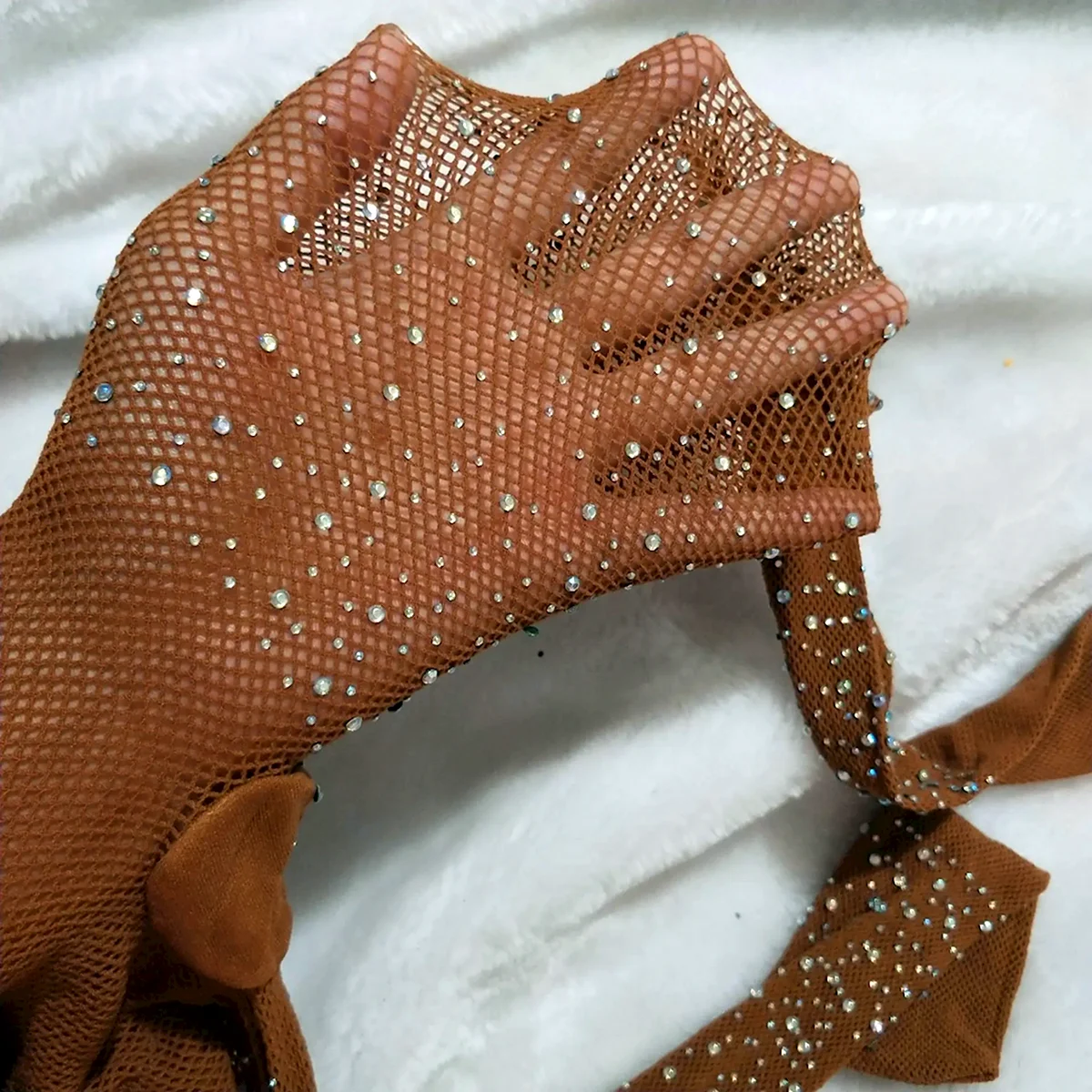 Колготки в сетку со стразами