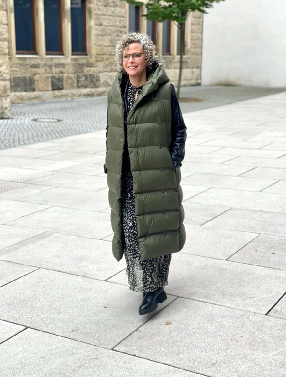 Жилет поверх куртки