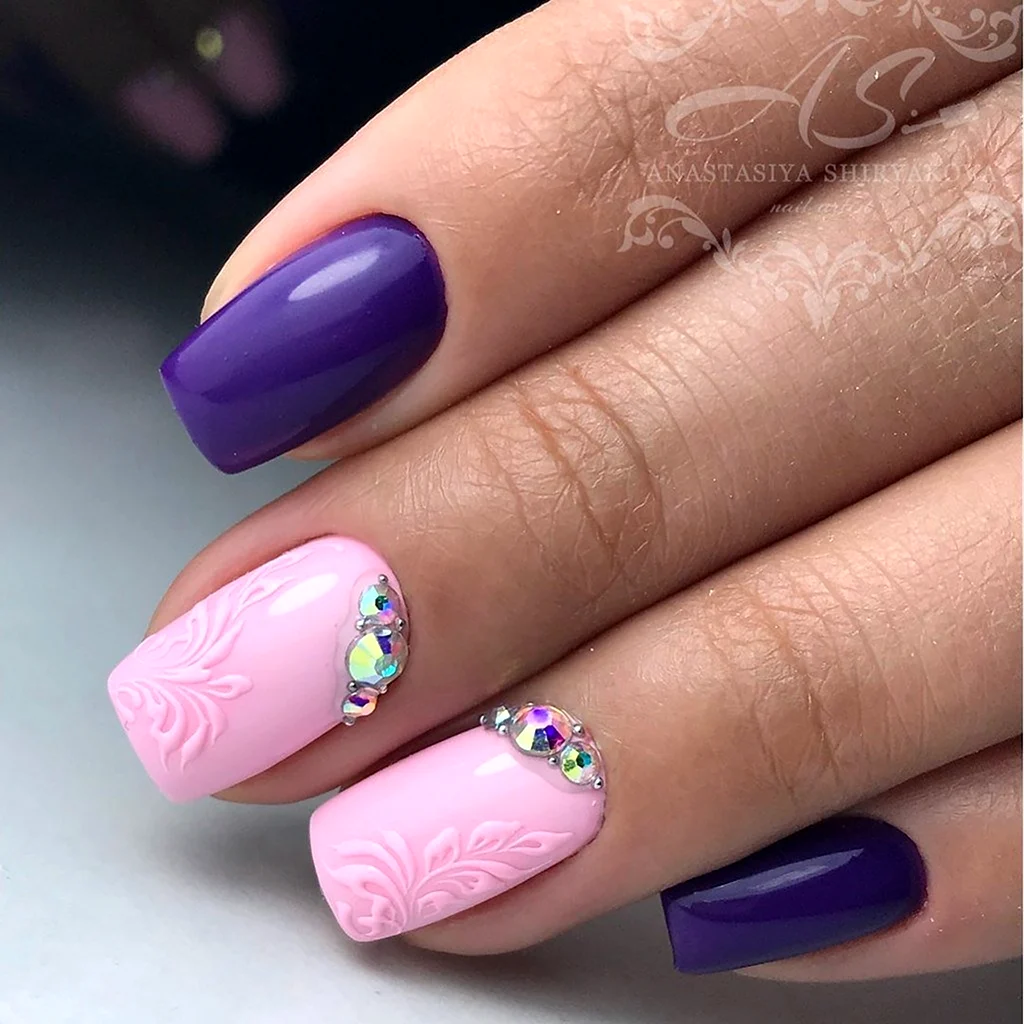 Весенний маникюр сиреневый розовый