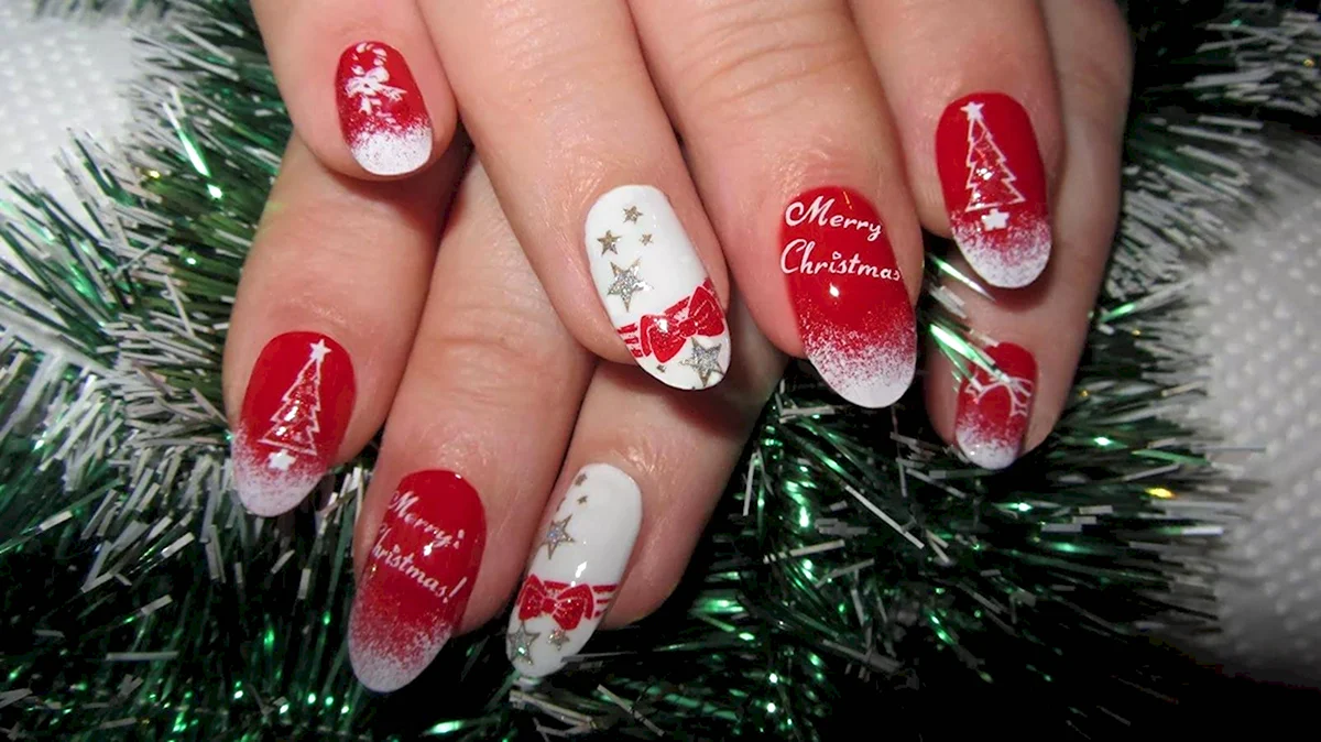 Новогодний маникюр красный с белым