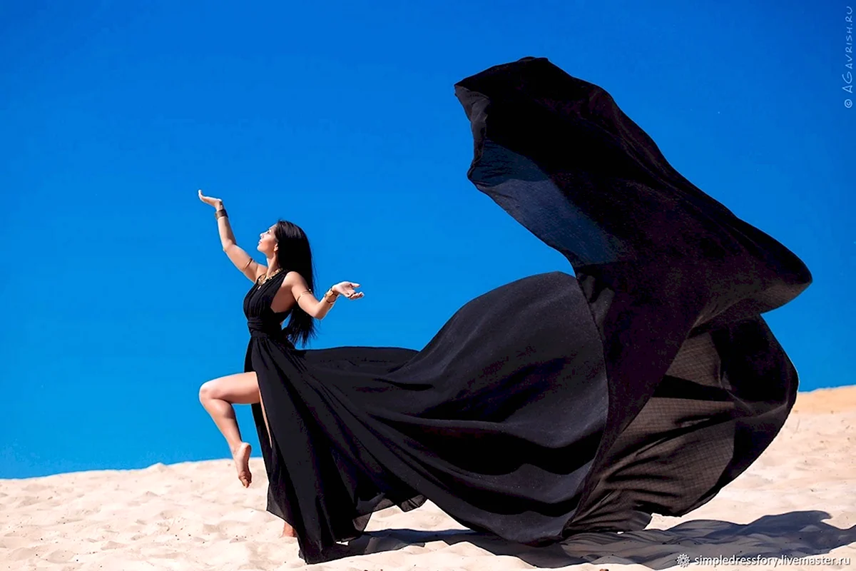 Платье со шлейфом