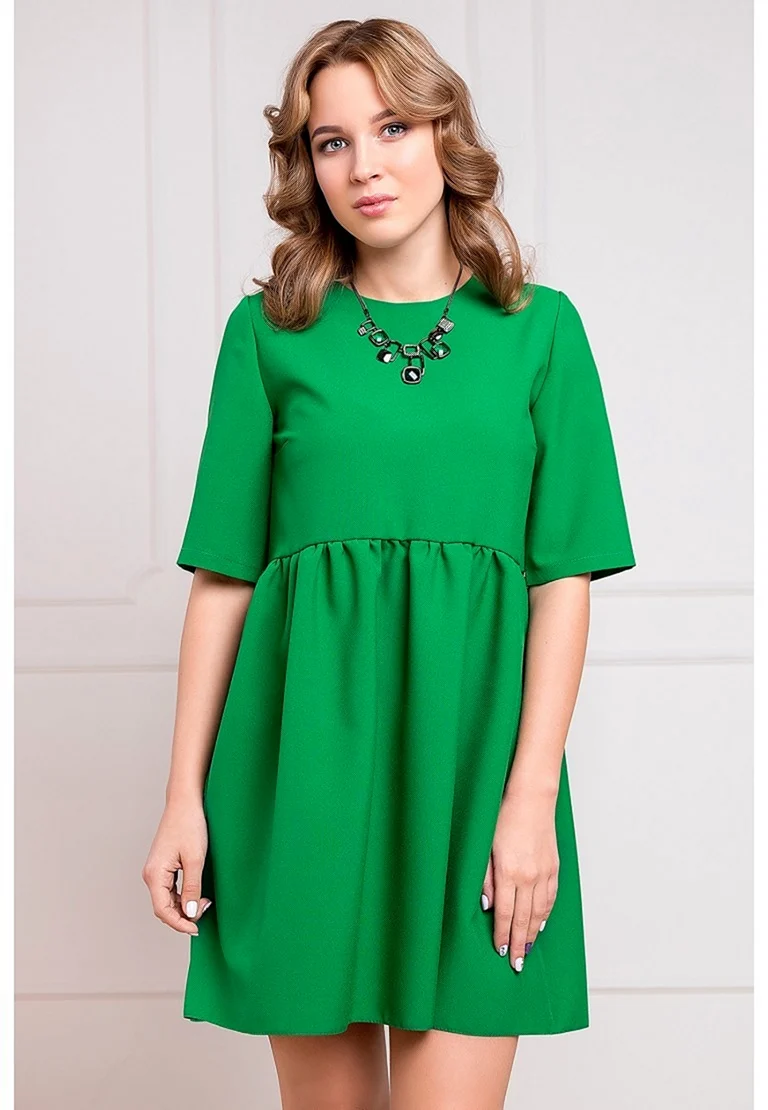 Платье с завышенной талией