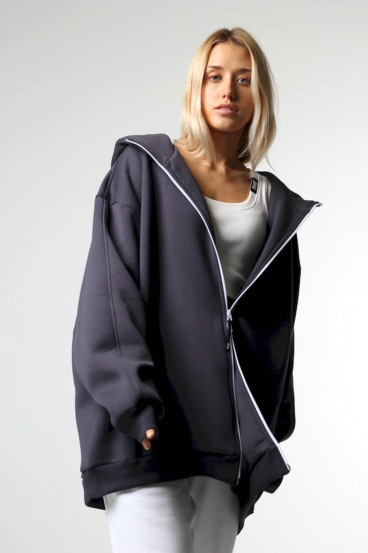 RNB. Худи женское оверсайз