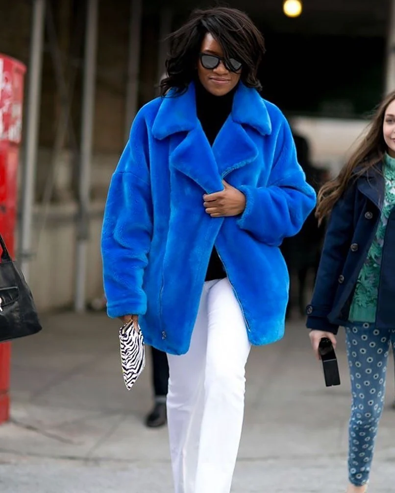 Мода зима синие искусственные шубы