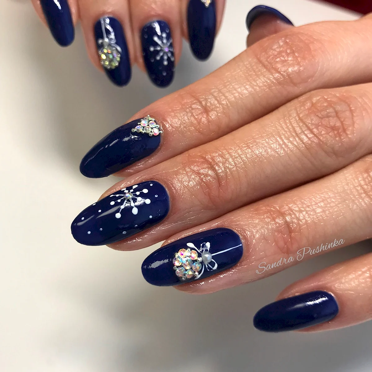 Новогодний маникюр