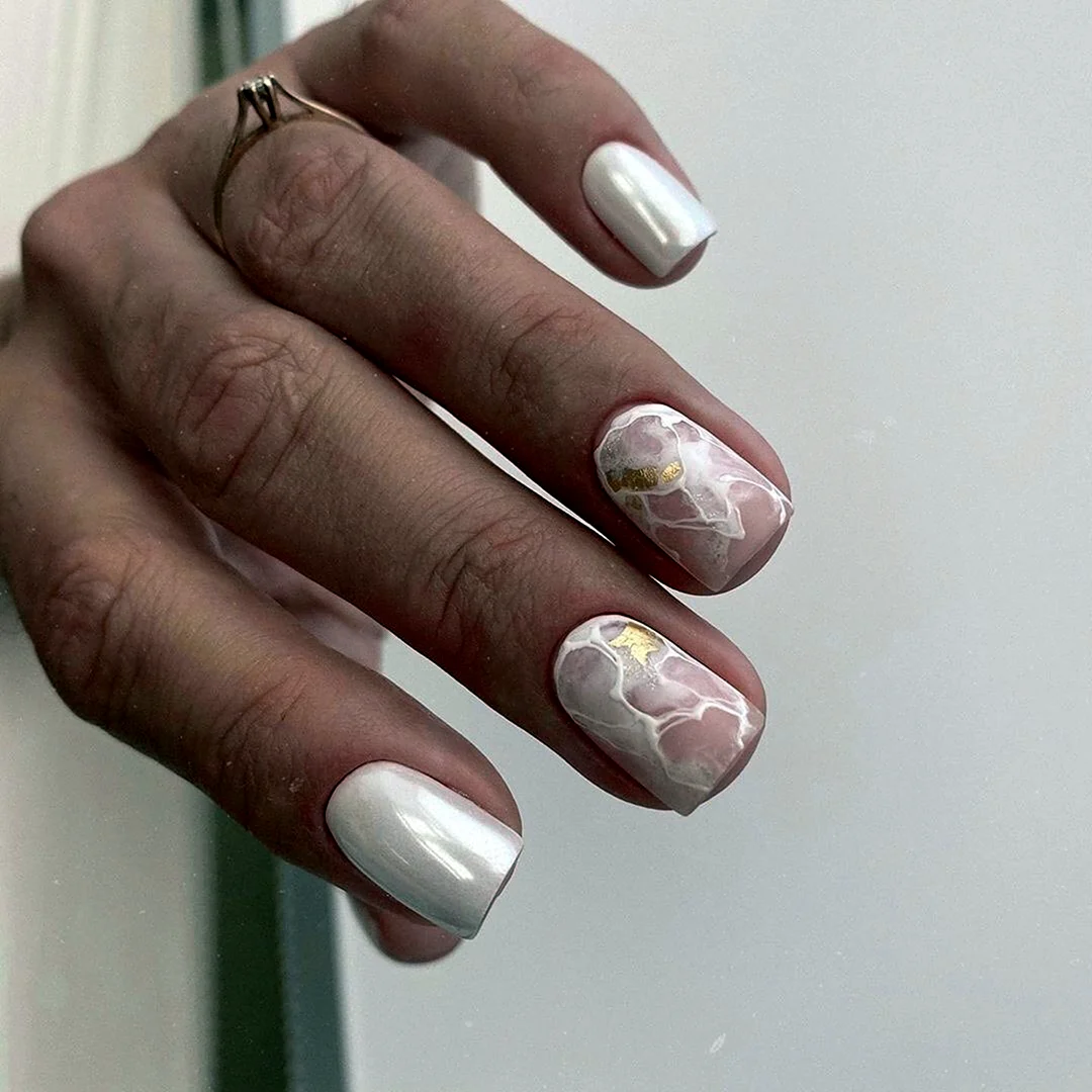 Маникюр мрамор 2022 мраморный