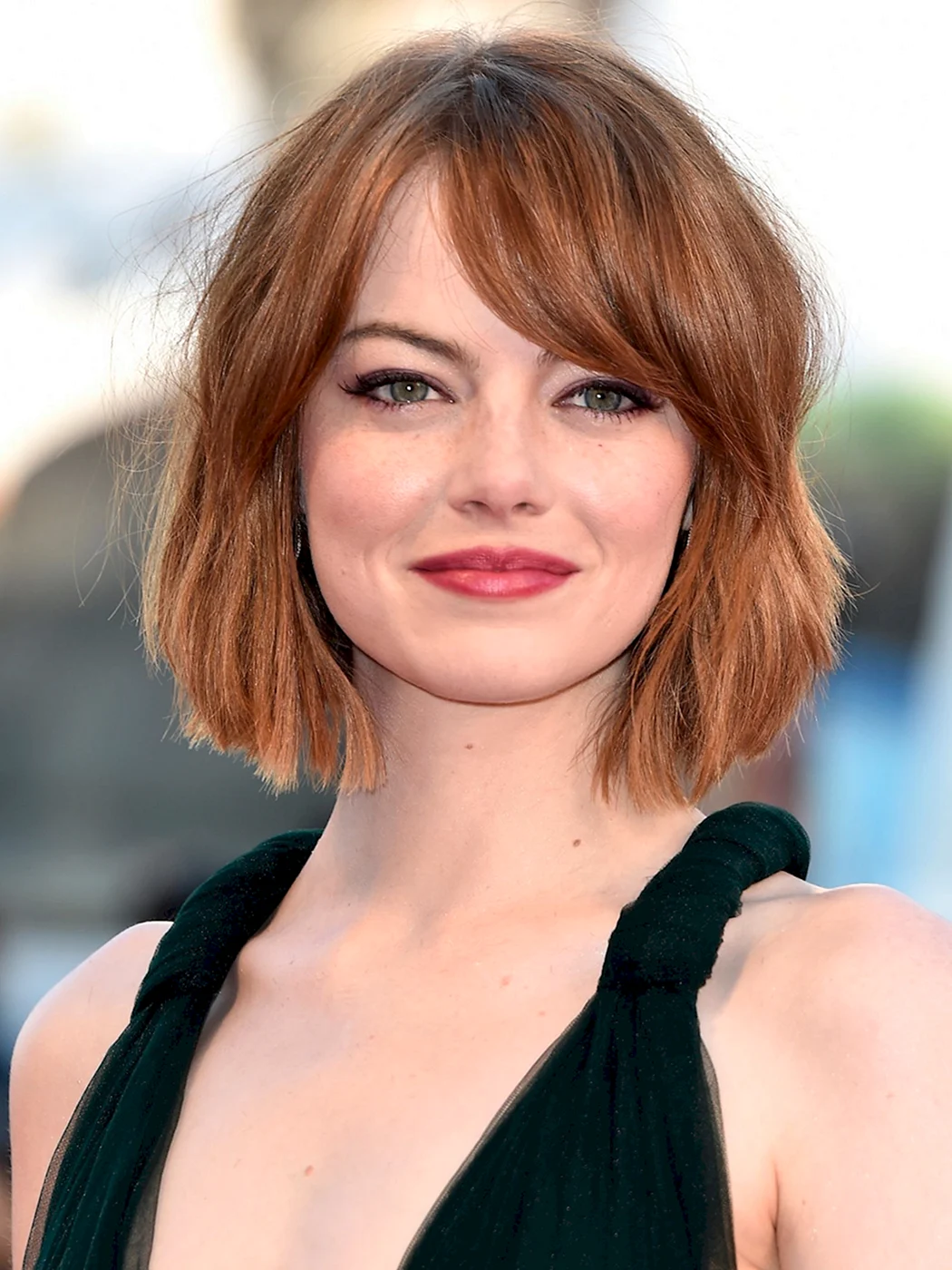 Эмма Стоун с челкой