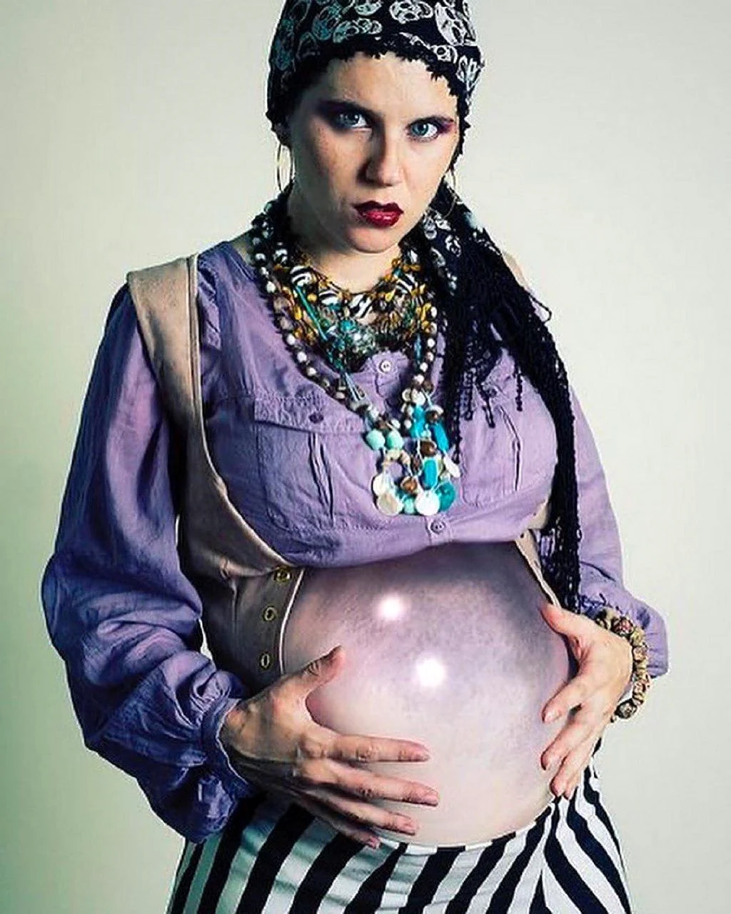 Карнавальный костюм для беременной