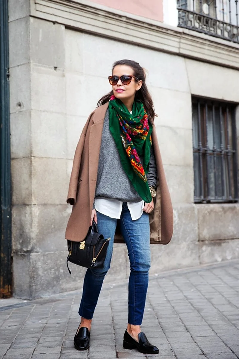 Образы с шарфом