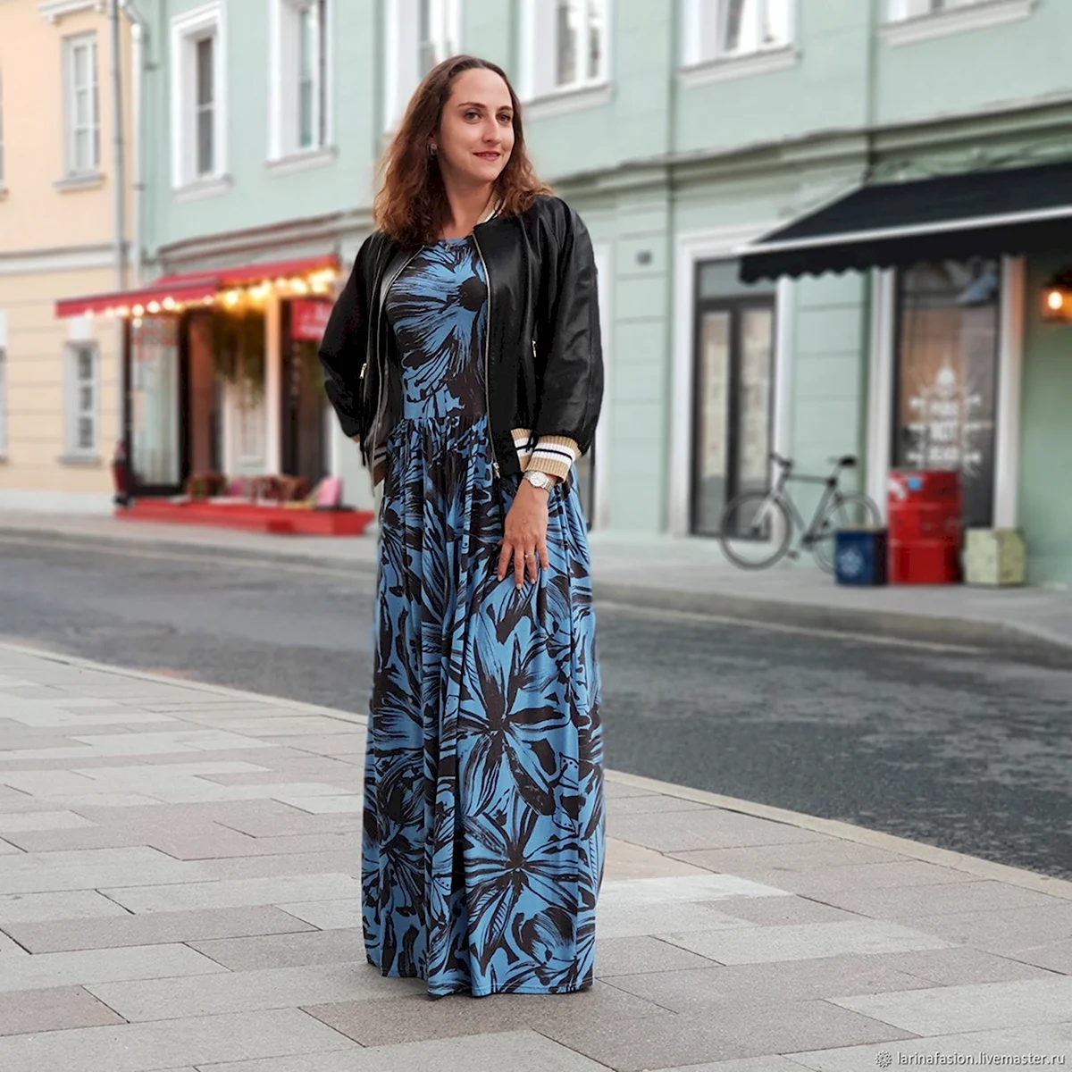 Длинное трикотажное платье