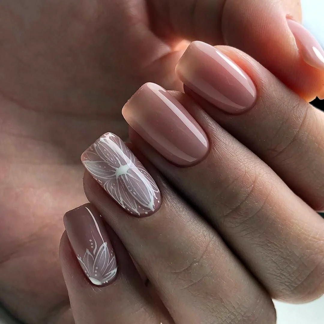 Маникюр 2021 нюдовые оттенки на короткие ногти