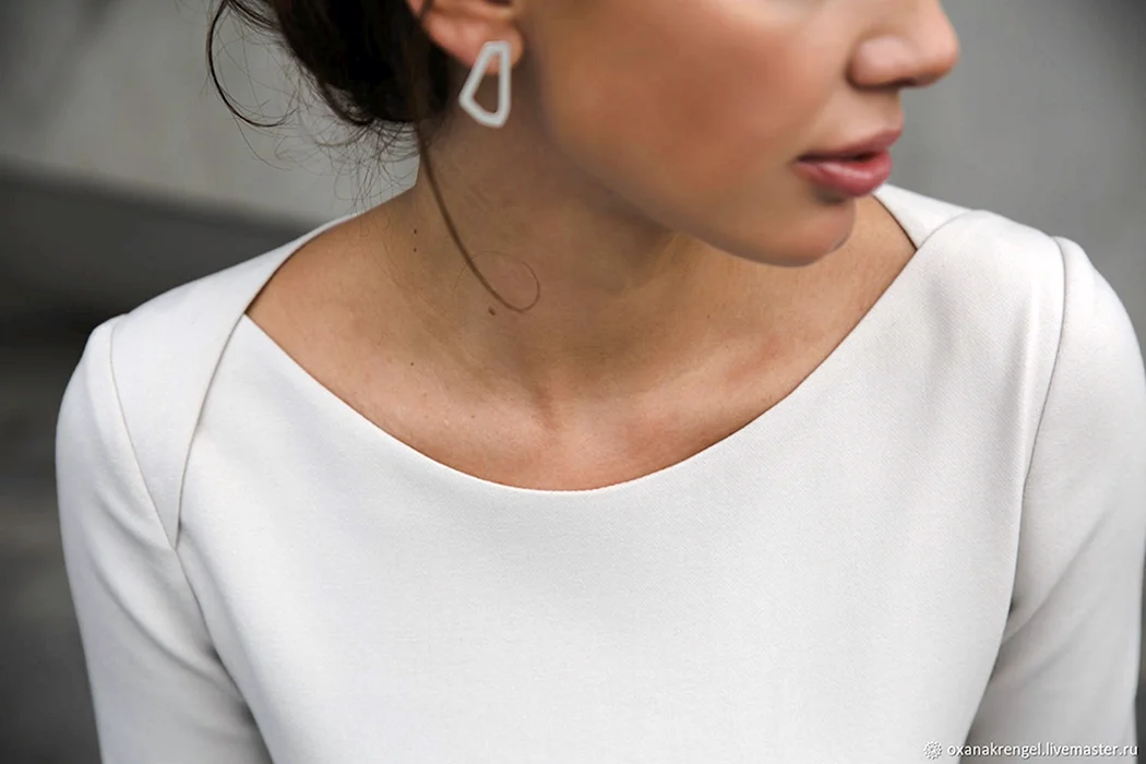 Воротник лодочка