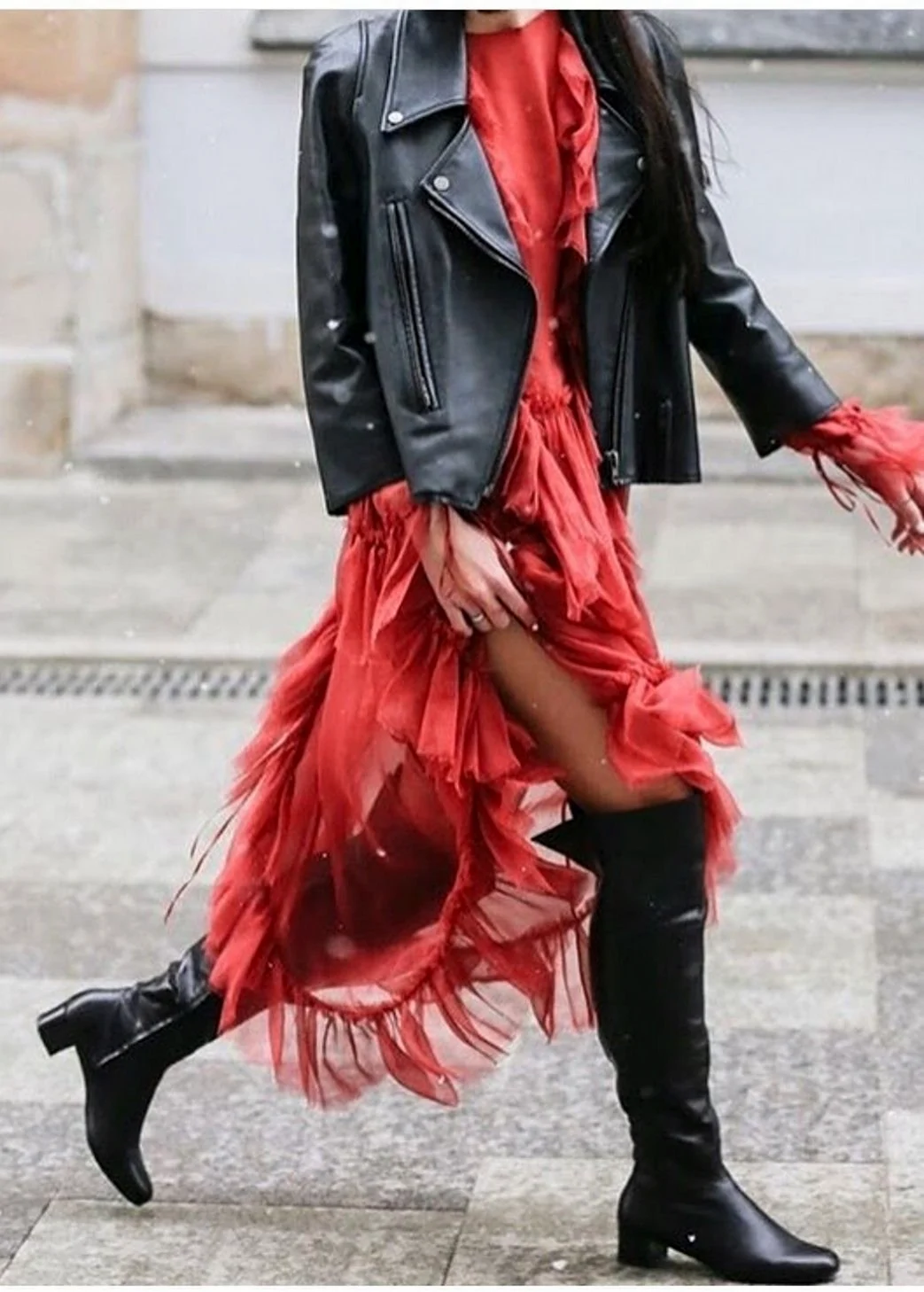 Шифоновое платье с косухой