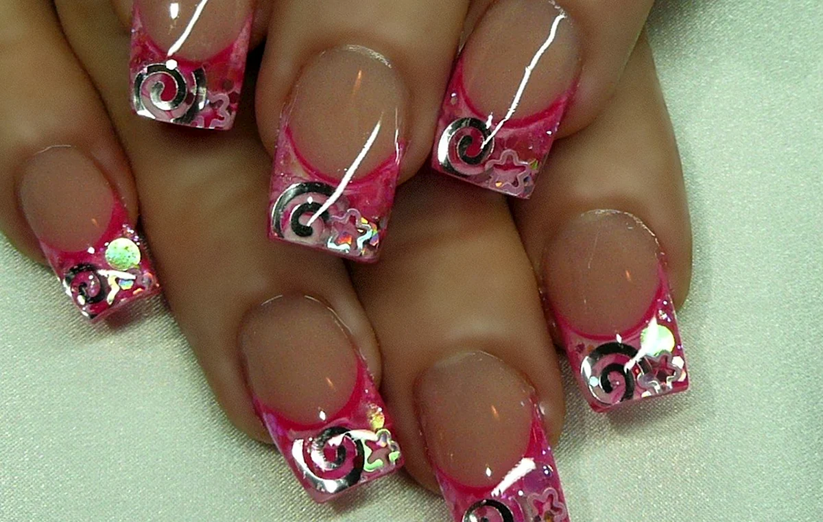 Цветной френч и праздничный маникюр