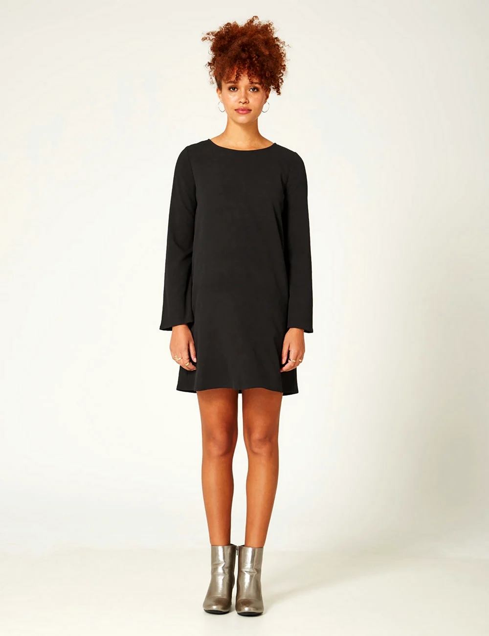 Платье свободного кроя с ботильонами