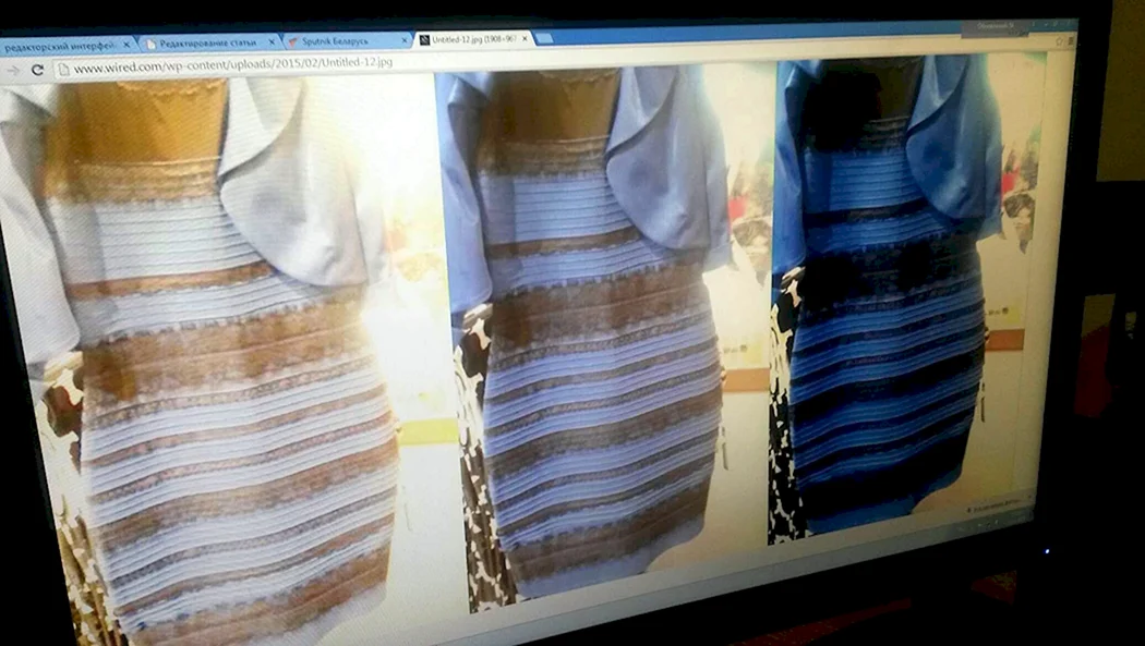 Платье бело-золотое или