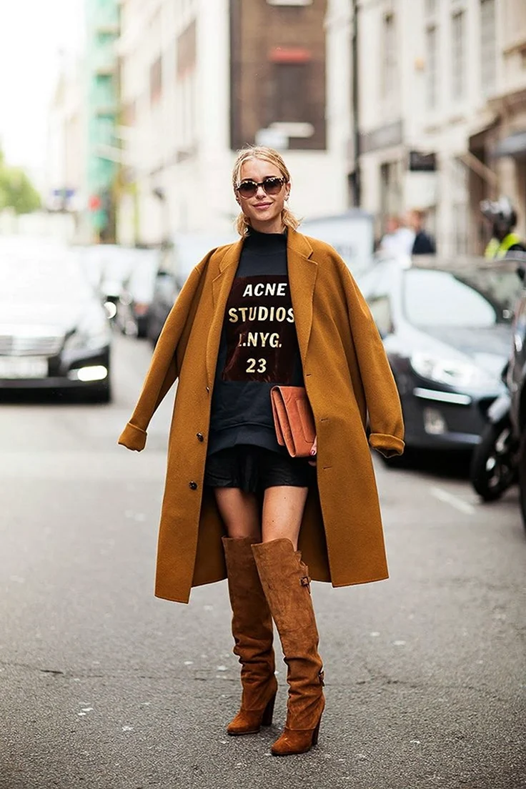 Верхняя одежда к рыжим сапогам